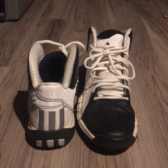 Adidas high cut athletic shoes - Picture 4 of 5